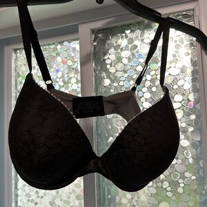 Maidenform black push up bra